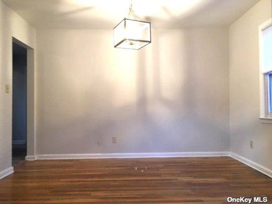 Empty room, Interior, Pendant Lights, Wood Texture Flooring