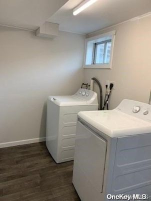 Interior, Washer, Wood Texture Flooring