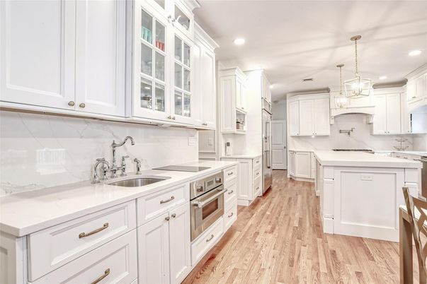 Chandelier, Interior, Kitchen, Pendant Lights, Recessed Lighting, Wood Texture Flooring