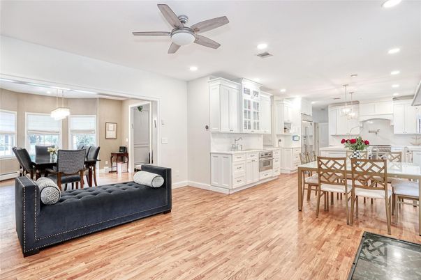 Dining room, Interior, Kitchen, Pendant Lights, Recessed Lighting, Wood Texture Flooring