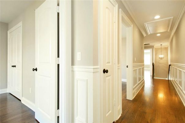 Interior, Recessed Lighting, Wood Texture Flooring