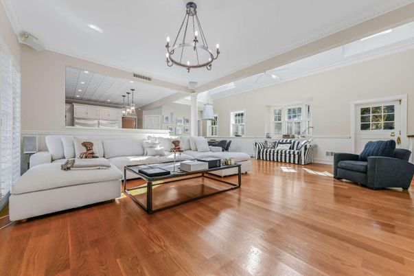Chandelier, Interior, Living room, Pendant Lights, Wood Texture Flooring