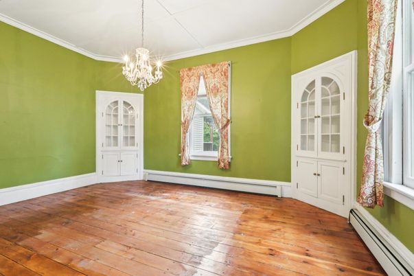 Chandelier, Empty room, Interior, Wood Texture Flooring