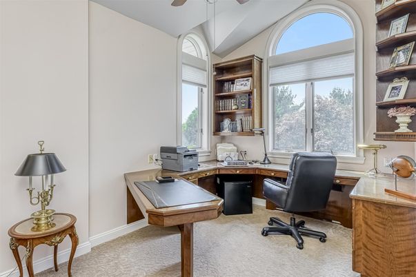 Home Office, Interior