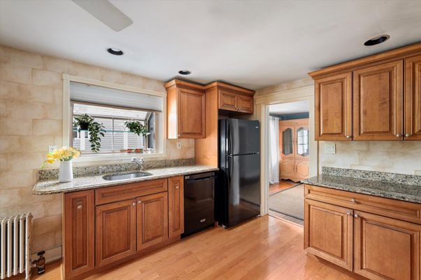 Interior, Kitchen, Recessed Lighting, Wood Texture Flooring
