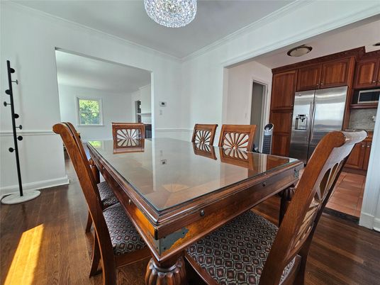 Dining room, Interior, Kitchen, Stainless Steel Appliances, Wood Texture Flooring