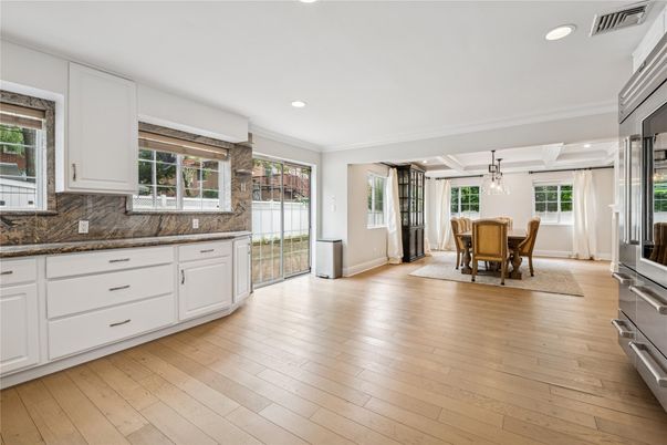 Dining room, Interior, Kitchen, Pendant Lights, Recessed Lighting, Wood Texture Flooring