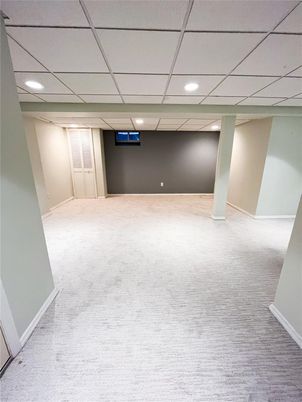 Empty room, Interior, Recessed Lighting