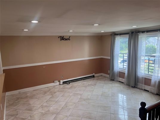 Empty room, Interior, Recessed Lighting