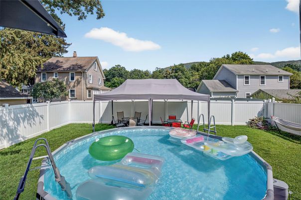 Backyard, Exterior, Hot Tub, Pool