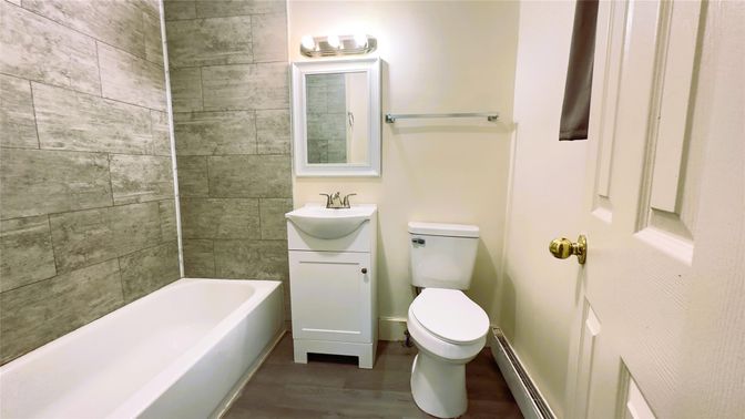 Bathroom, Interior