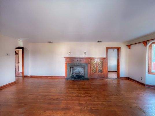 Empty room, Fireplace, Interior, Wood Texture Flooring