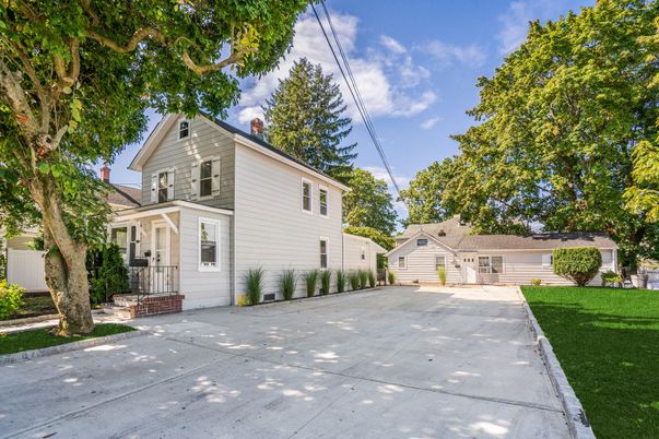 Backyard, Detached Garage, Exterior