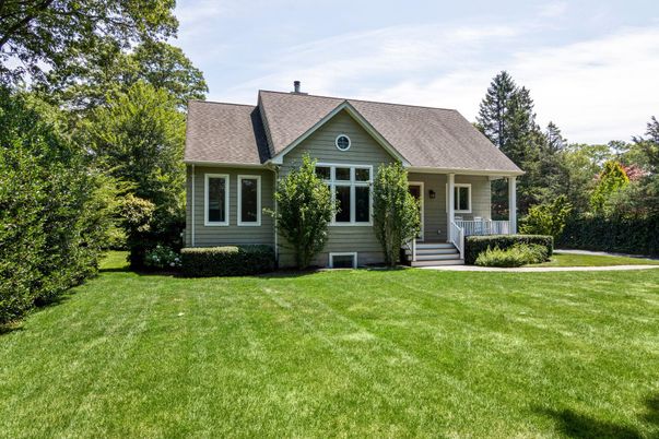 Backyard, Exterior, Facade, Cape Cod