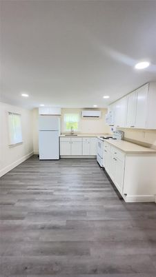 Interior, Kitchen, Recessed Lighting, Wood Texture Flooring