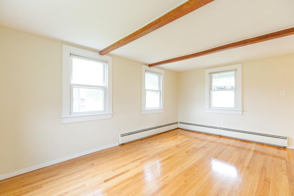 Empty room, Interior, Wooden Beams, Wood Texture Flooring