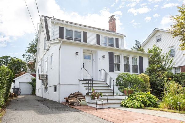 Detached Garage, Exterior, Facade, American Foursquare