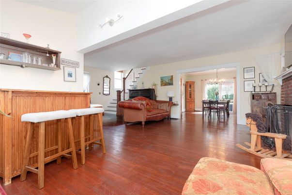 Chandelier, Dining room, Fireplace, Interior, Wood Texture Flooring