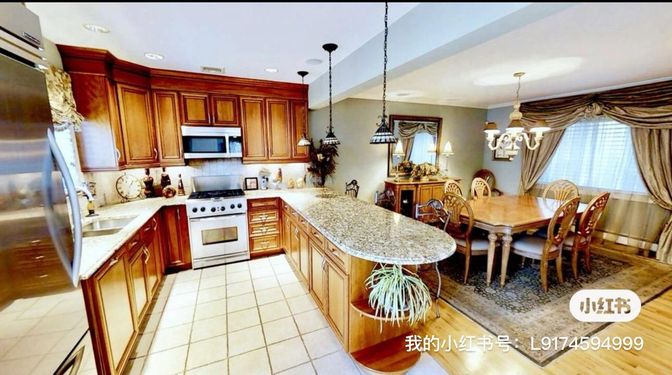 Chandelier, Dining room, Interior, Kitchen, Pendant Lights, Recessed Lighting, Stainless Steel Appliances, Wood Texture Flooring