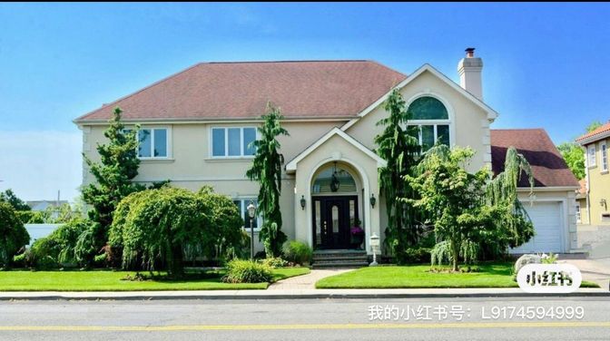 Attached, Exterior, Facade, French Provincial
