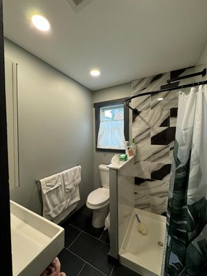 Bathroom, Interior, Recessed Lighting