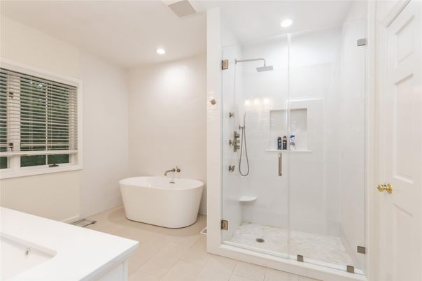 Bathroom, Free Standing Baths, Glass Shower, Interior, Recessed Lighting