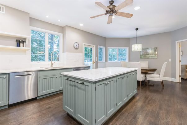 Dining room, Interior, Kitchen, Pendant Lights, Recessed Lighting, Wood Texture Flooring