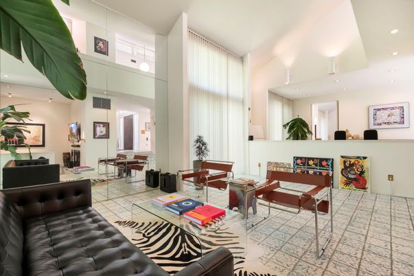 Interior, Living room, Pendant Lights, Recessed Lighting