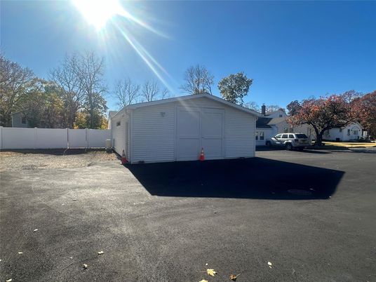 Backyard, Detached Garage, Exterior