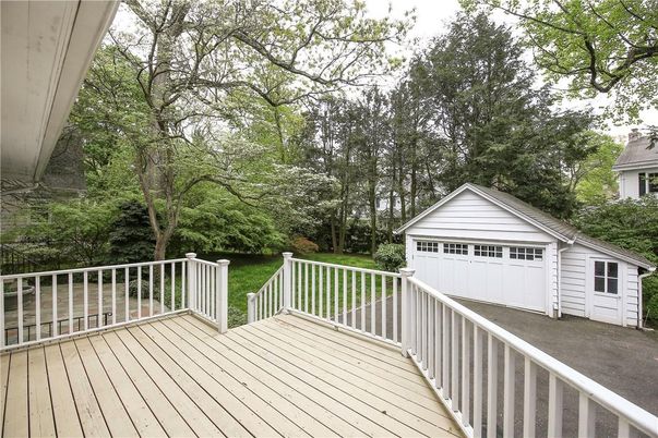 Backyard, Detached Garage, Exterior