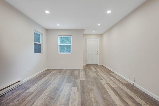 Empty room, Interior, Recessed Lighting, Wood Texture Flooring
