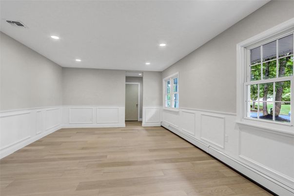 Empty room, Interior, Recessed Lighting, Wood Texture Flooring