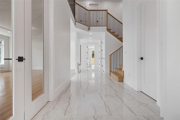 Interior, Marble, Recessed Lighting