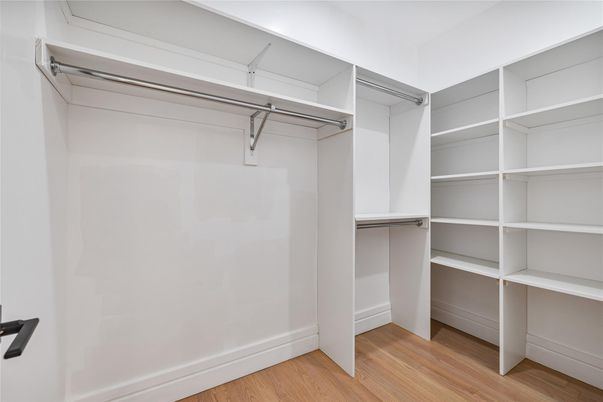 Interior, Walk-in Closets, Wood Texture Flooring