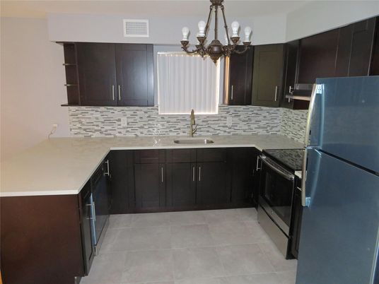 Chandelier, Interior, Kitchen