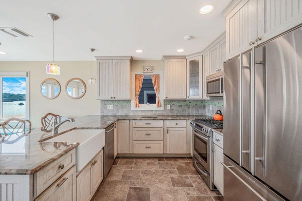 Interior, Kitchen, Pendant Lights, Recessed Lighting, Stainless Steel Appliances