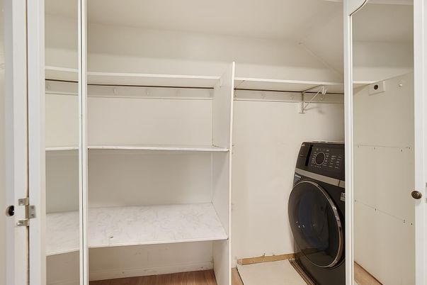 Interior, Utility Closets, Washer
