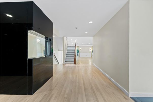 Interior, Pendant Lights, Recessed Lighting, Wood Texture Flooring
