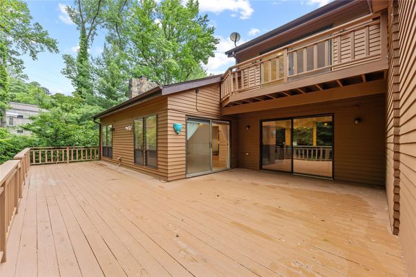 Exterior, Wood Texture Flooring