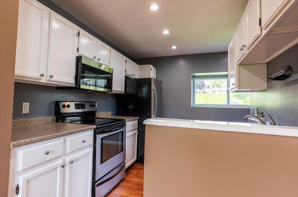 Interior, Kitchen, Recessed Lighting, Wood Texture Flooring