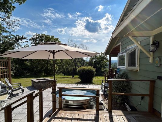 Backyard, Exterior, Hot Tub