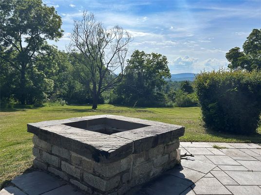 Exterior, Hot Tub