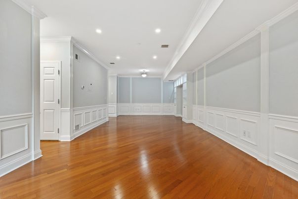 Empty room, Interior, Recessed Lighting, Wood Texture Flooring
