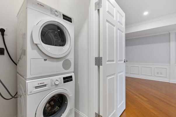 Interior, Recessed Lighting, Utility Closets, Washer, Wood Texture Flooring