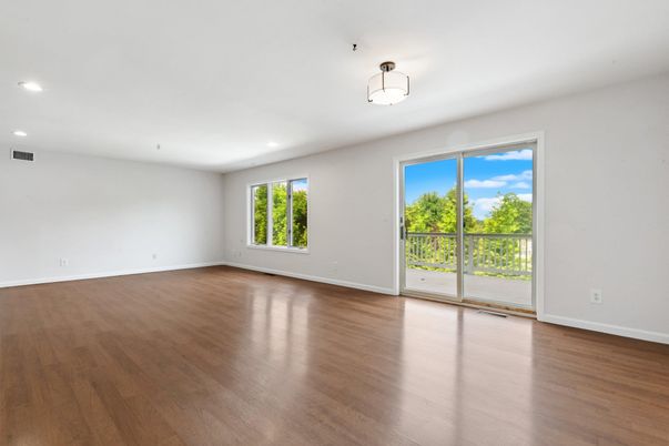 Empty room, Interior, Pendant Lights, Recessed Lighting, Wood Texture Flooring