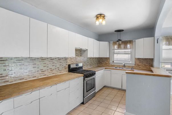 Interior, Kitchen, Pendant Lights