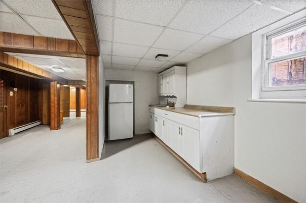 Interior, Washer, Wooden Walls