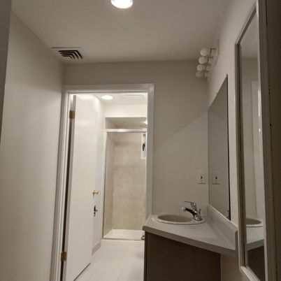 Bathroom, Interior, Recessed Lighting