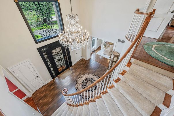 Chandelier, Fireplace, Interior, Wood Texture Flooring