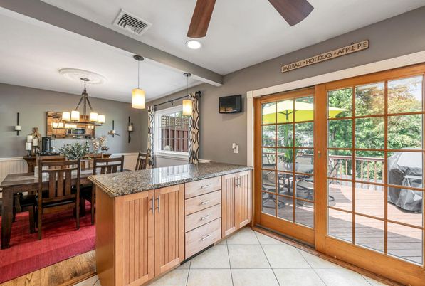 Chandelier, Dining room, Interior, Recessed Lighting